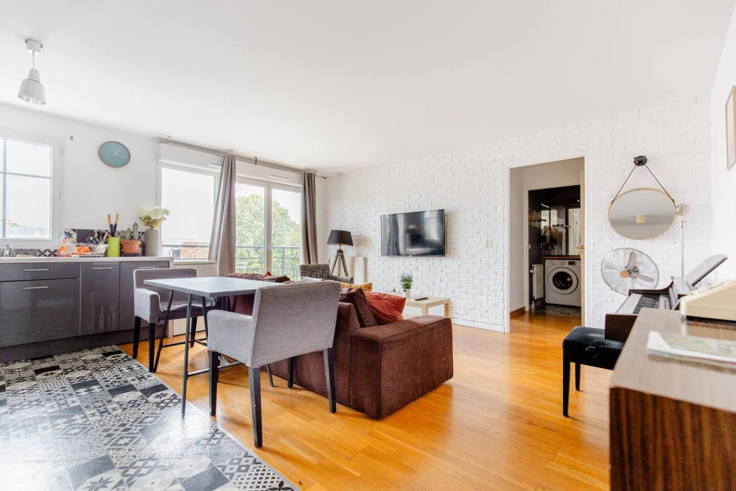 Artist Retreat Apartment Noisy-le-Grand Ngoại thất bức ảnh